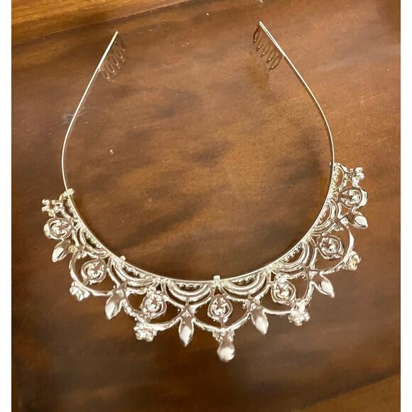 Clear Rhinestone Silver Tone‎ Metal Tiara Crown Comb NEW Bridal Hair Accessories - Picture 4 of 14